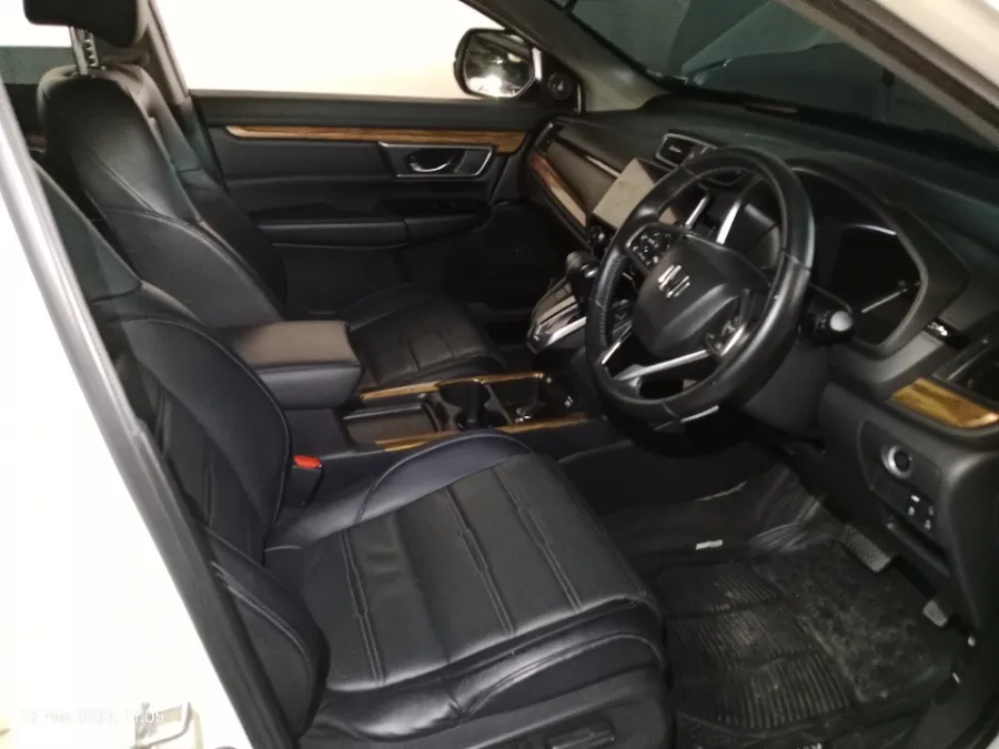 Foto Mobil Bekas Kabin Depan Honda CR-V 1.5 Turbo Prestige tahun 2022