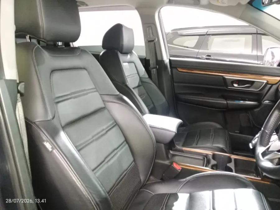 Foto Mobil Bekas Kabin Depan Honda CR-V 1.5 Turbo Prestige tahun 2022