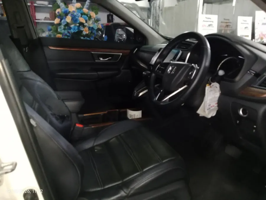 Foto Mobil Bekas Kabin Depan Honda CR-V 1.5 Turbo Prestige tahun 2023
