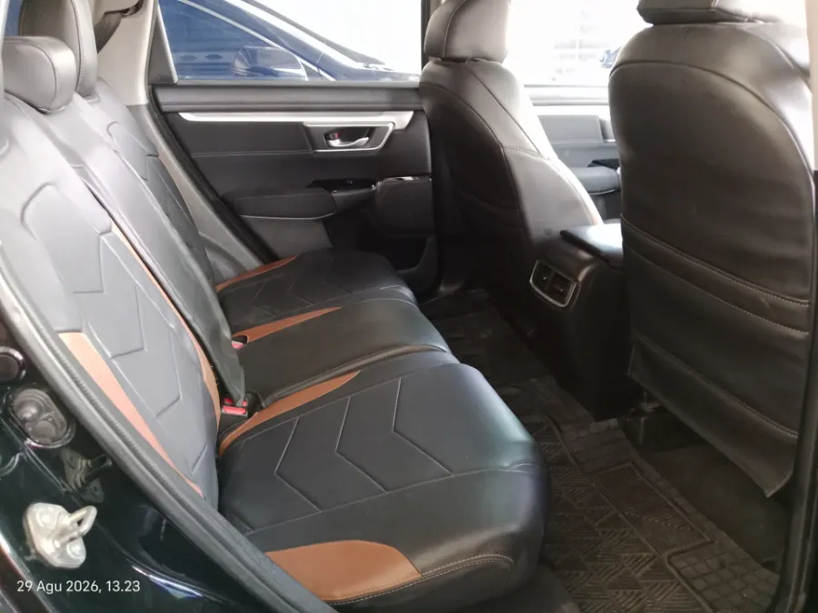 Foto Mobil Bekas Kabin Belakang Honda CR-V 2.0 tahun 2018