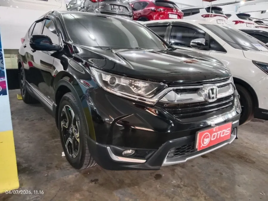 Foto Mobil Bekas Kanan Depan Honda CR-V 2.0 tahun 2020