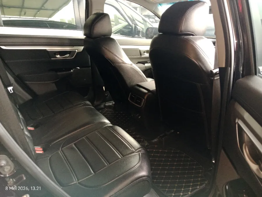 Foto Mobil Bekas Kabin Belakang Honda CR-V 2.0 tahun 2021