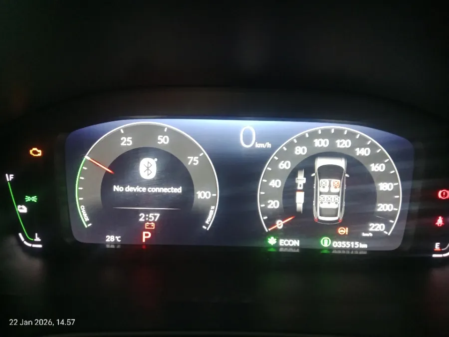 Foto Mobil Bekas Odometer Honda CR-V 2.0 tahun 2024