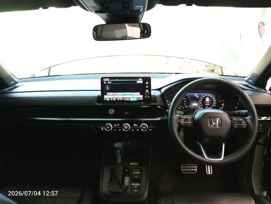 Foto Mobil Bekas Dashboard Honda CR-V 2.0 RS Hybrid tahun 2023