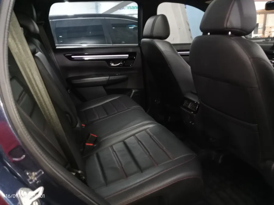 Foto Mobil Bekas Kabin Belakang Honda CR-V 2.0 RS Hybrid tahun 2024