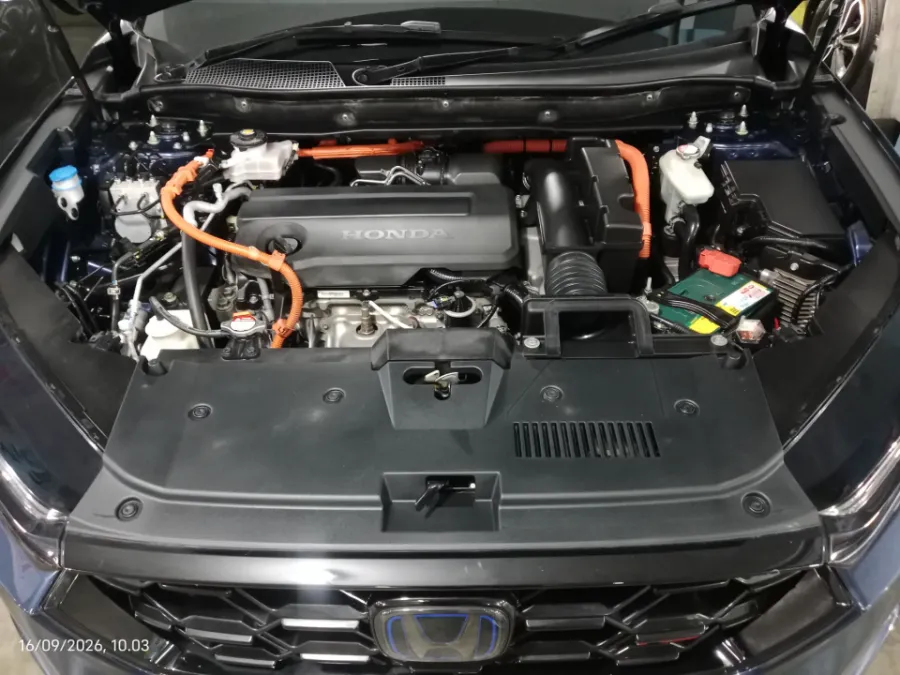 Foto Mobil Bekas Mesin Honda CR-V 2.0 RS Hybrid tahun 2024