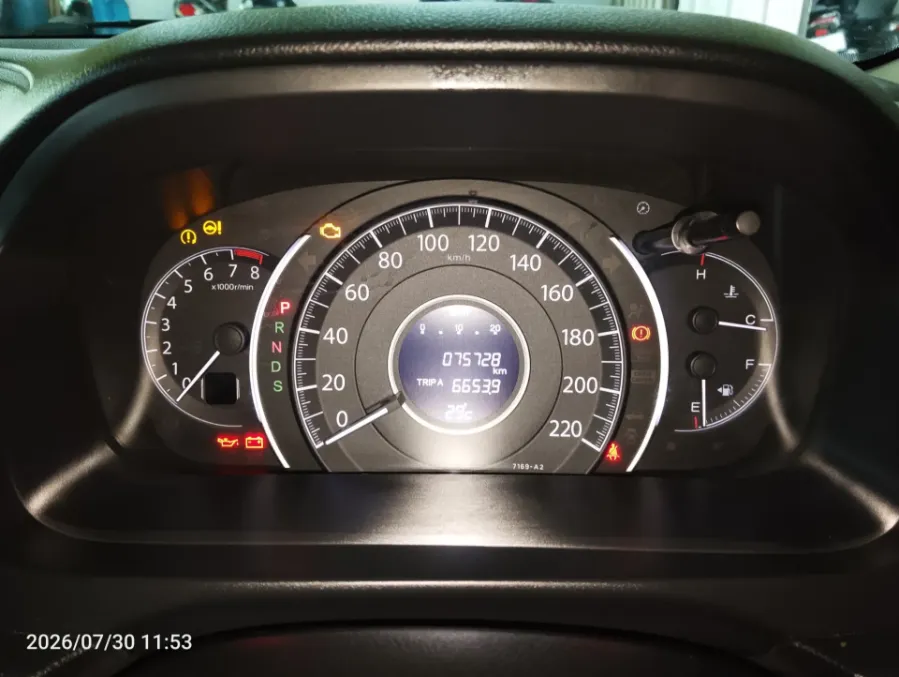 Foto Mobil Bekas Odometer Honda CR-V 2.4 i-VTEC tahun 2016