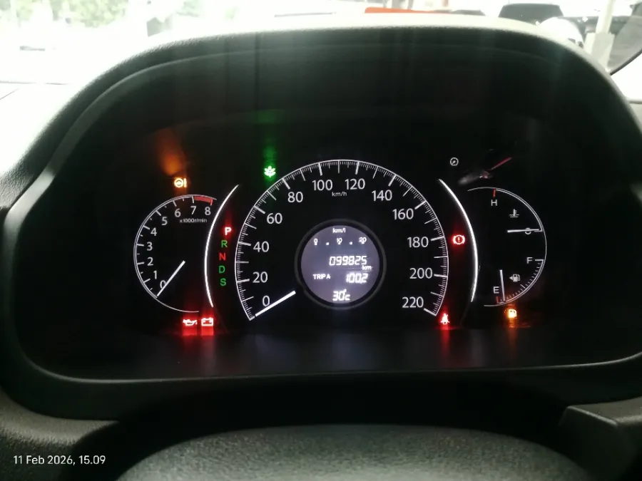 Foto Mobil Bekas Odometer Honda CR-V 2.4 RM3 tahun 2013