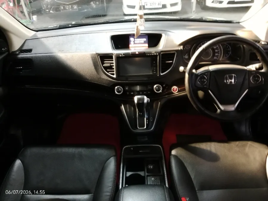 Foto Mobil Bekas Dashboard Honda CR-V 2.4 RM3 tahun 2016