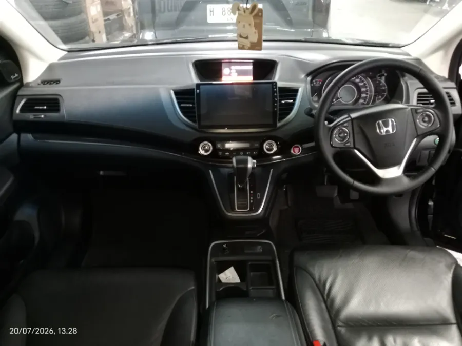Foto Mobil Bekas Dashboard Honda CR-V 2.4 RM3 tahun 2016