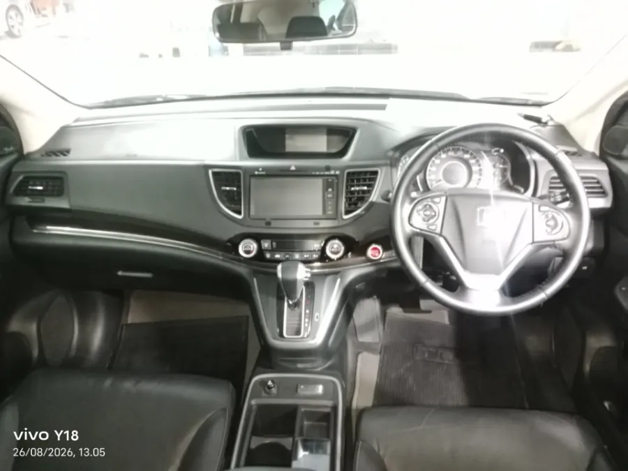 Foto Mobil Bekas Dashboard Honda CR-V 2.4 RM3 tahun 2016
