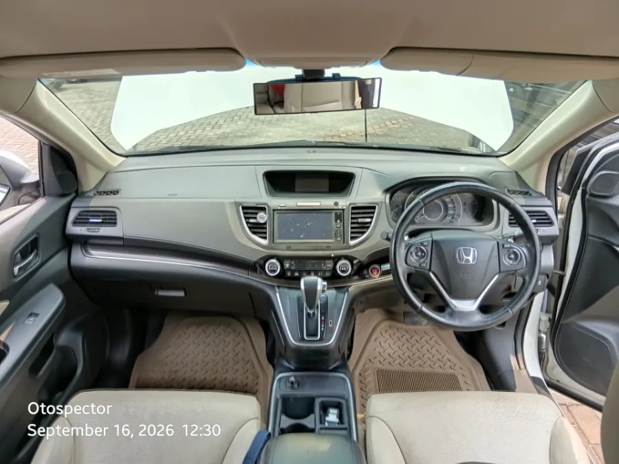 Foto Mobil Bekas Dashboard Honda CR-V 2.4 RM3 tahun 2016