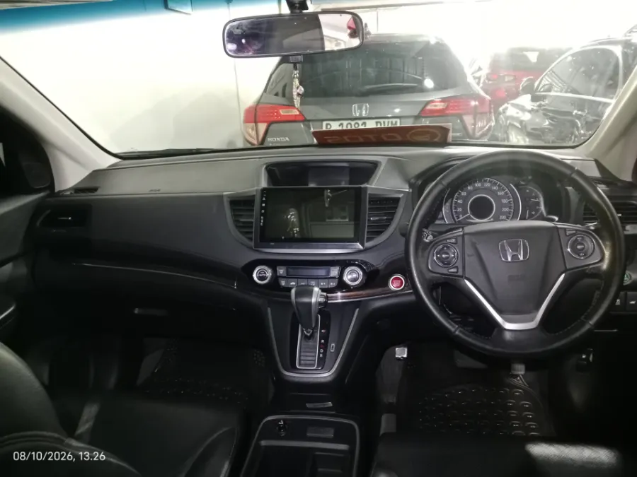 Foto Mobil Bekas Dashboard Honda CR-V 2.4 RM3 tahun 2016