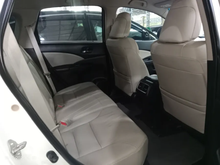 Foto Mobil Bekas Kabin Belakang Honda CR-V 2.4 RM3 tahun 2016