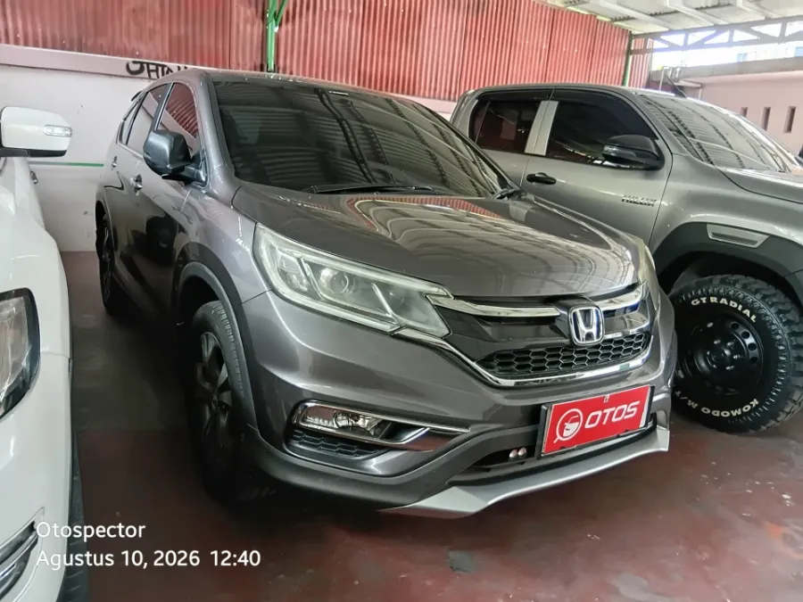 Foto Mobil Bekas Kanan Depan Honda CR-V 2.4 RM3 tahun 2016