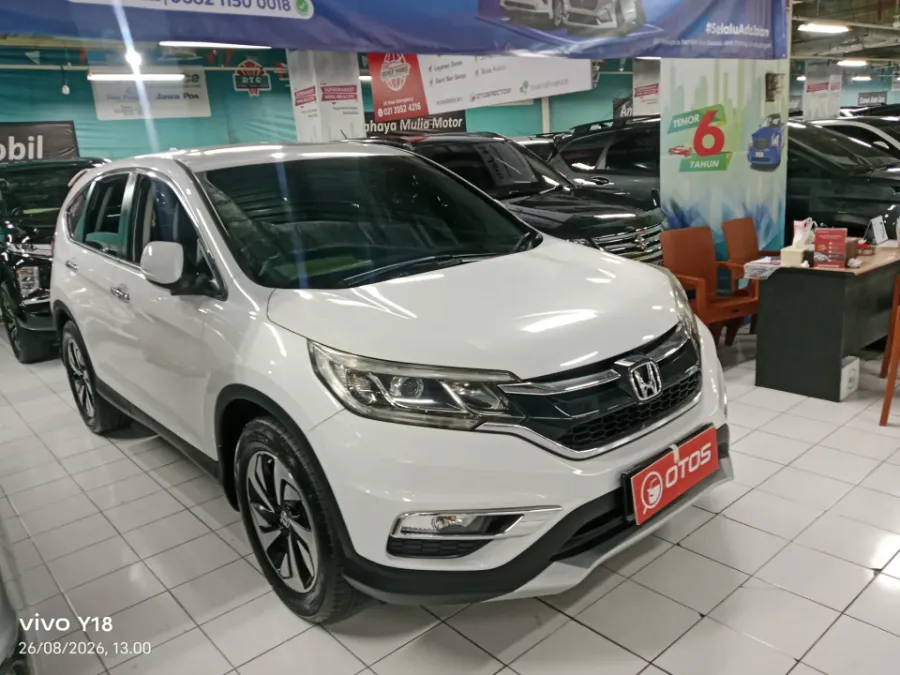 Foto Mobil Bekas Kanan Depan Honda CR-V 2.4 RM3 tahun 2016