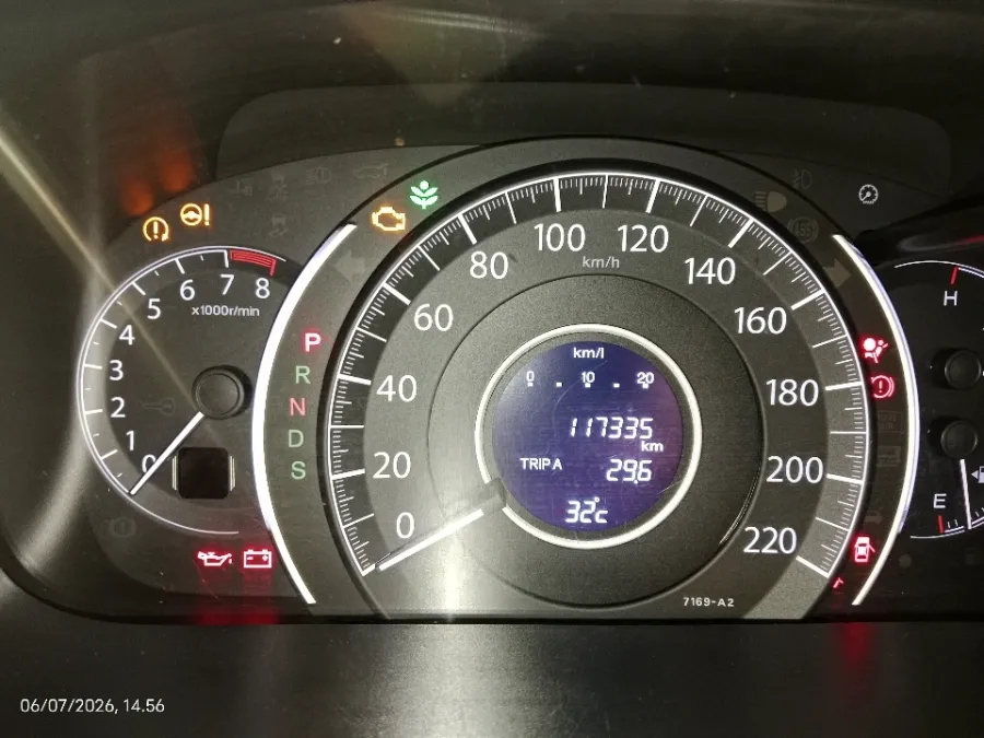 Foto Mobil Bekas Odometer Honda CR-V 2.4 RM3 tahun 2016