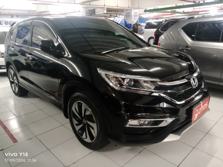 Foto Mobil Bekas Kanan Depan Honda CR-V 2.4 RS Prestige tahun 2016