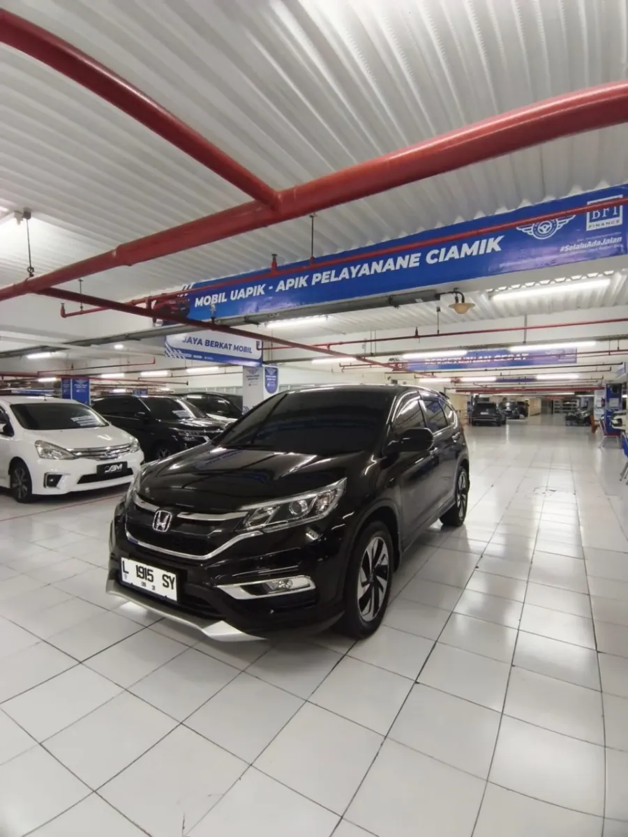 Foto Mobil Bekas Tampak Samping Honda CR-V 2.4 RS Prestige tahun 2016