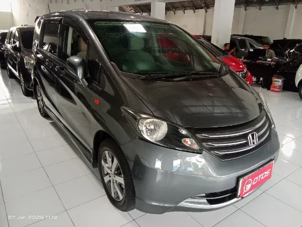 2010 Honda Freed 1.5 E