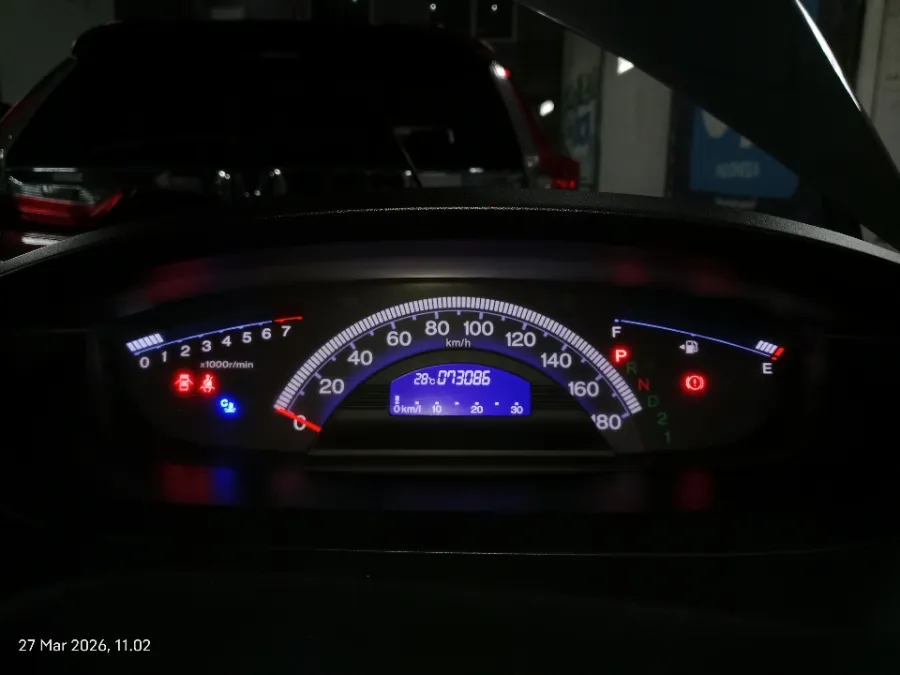 Foto Mobil Bekas Odometer Honda Freed 1.5 E tahun 2015