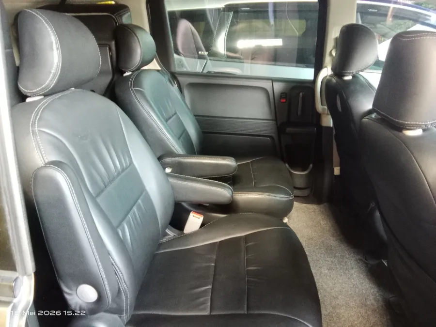 Foto Mobil Bekas Kabin Belakang Honda Freed 1.5 S tahun 2013