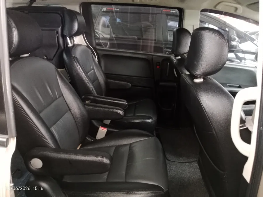 Foto Mobil Bekas Kabin Belakang Honda Freed 1.5 S tahun 2013