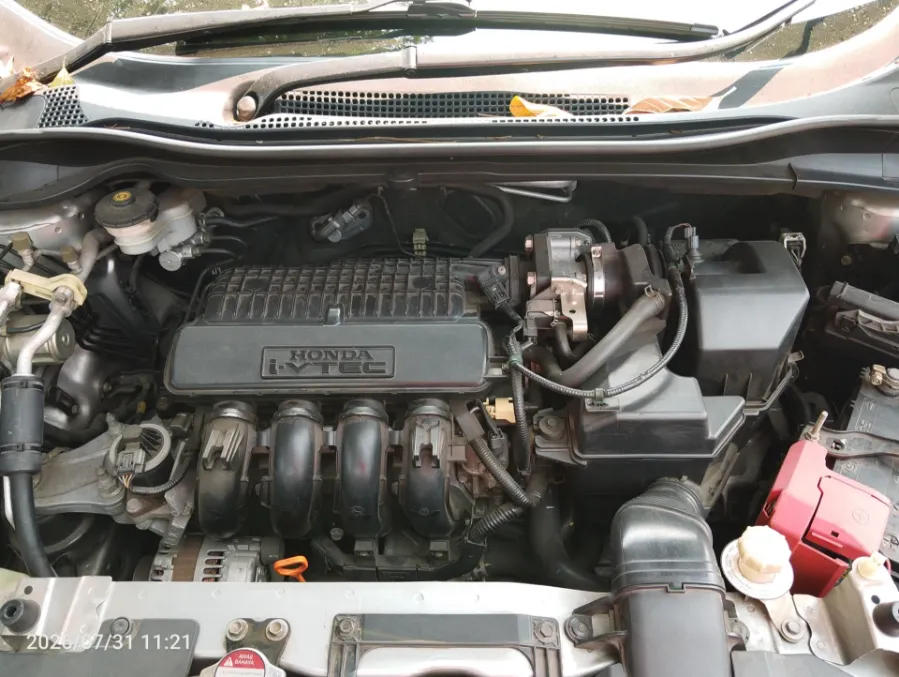 Foto Mobil Bekas Mesin Honda HR-V 1.5 A tahun 2016
