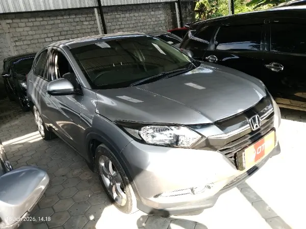 2016 Honda HR-V 1.5 E - Foto 1 dari 6
