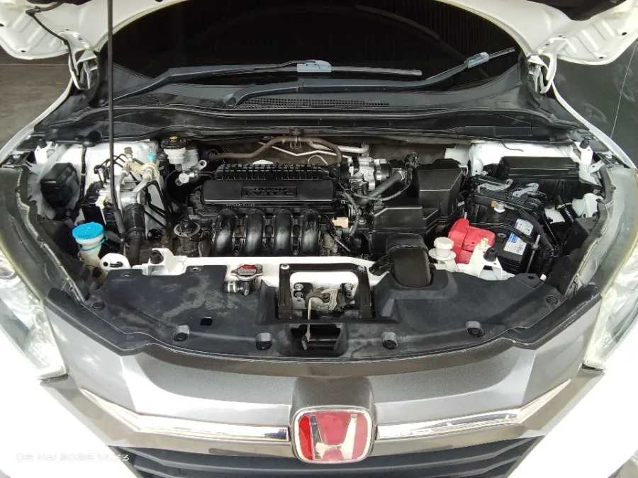 Foto Mobil Bekas Mesin Honda HR-V 1.5 E tahun 2016