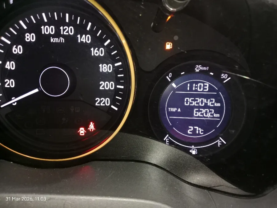 Foto Mobil Bekas Odometer Honda HR-V 1.5 E tahun 2016