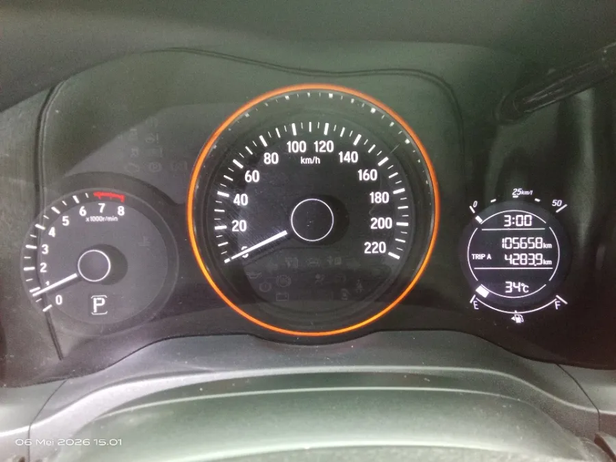Foto Mobil Bekas Odometer Honda HR-V 1.5 E tahun 2016
