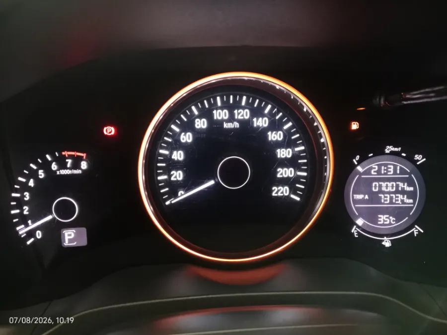 Foto Mobil Bekas Odometer Honda HR-V 1.5 E tahun 2016