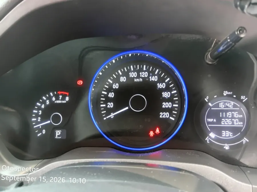 Foto Mobil Bekas Odometer Honda HR-V 1.5 E tahun 2016