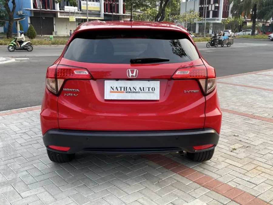 Foto Mobil Bekas Tampak Belakang Honda HR-V 1.5 E tahun 2016
