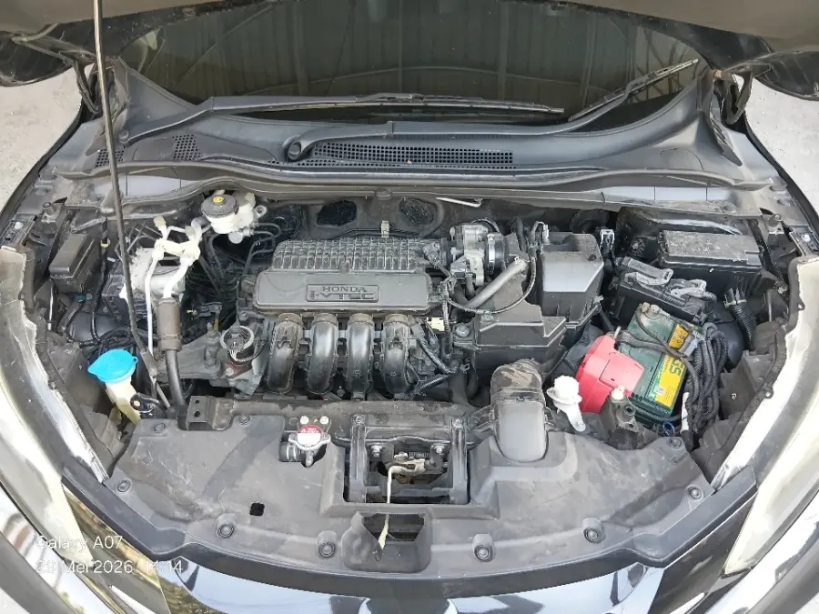 Foto Mobil Bekas Mesin Honda HR-V 1.5 E tahun 2017