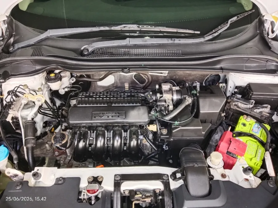 Foto Mobil Bekas Mesin Honda HR-V 1.5 E tahun 2017