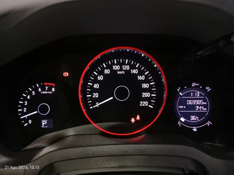 Foto Mobil Bekas Odometer Honda HR-V 1.5 E tahun 2017