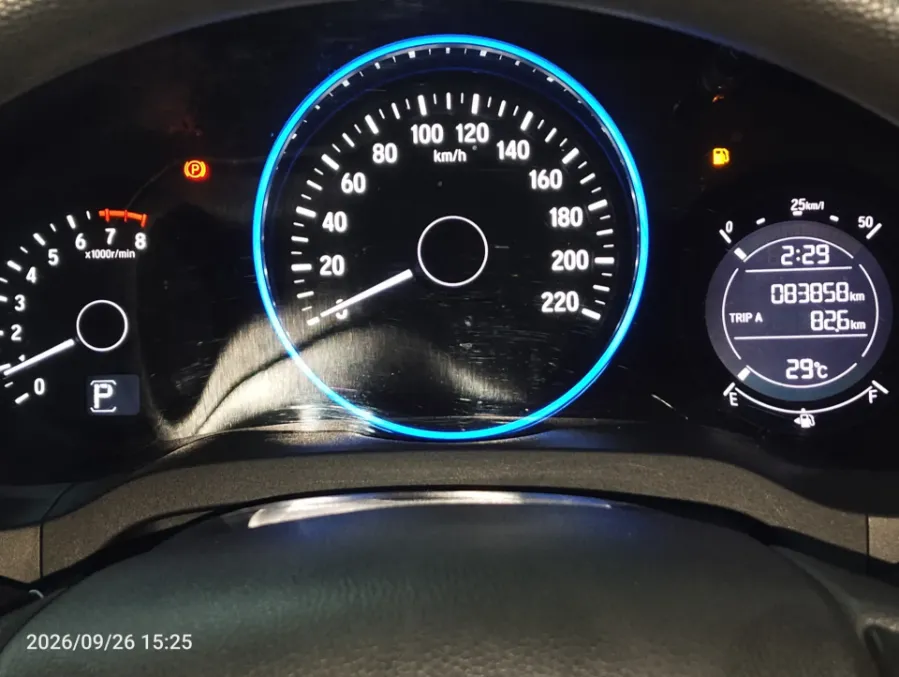 Foto Mobil Bekas Odometer Honda HR-V 1.5 E tahun 2017