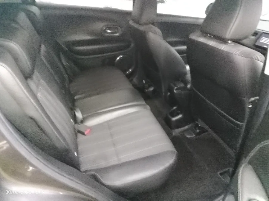 Foto Mobil Bekas Kabin Belakang Honda HR-V 1.5 E tahun 2018