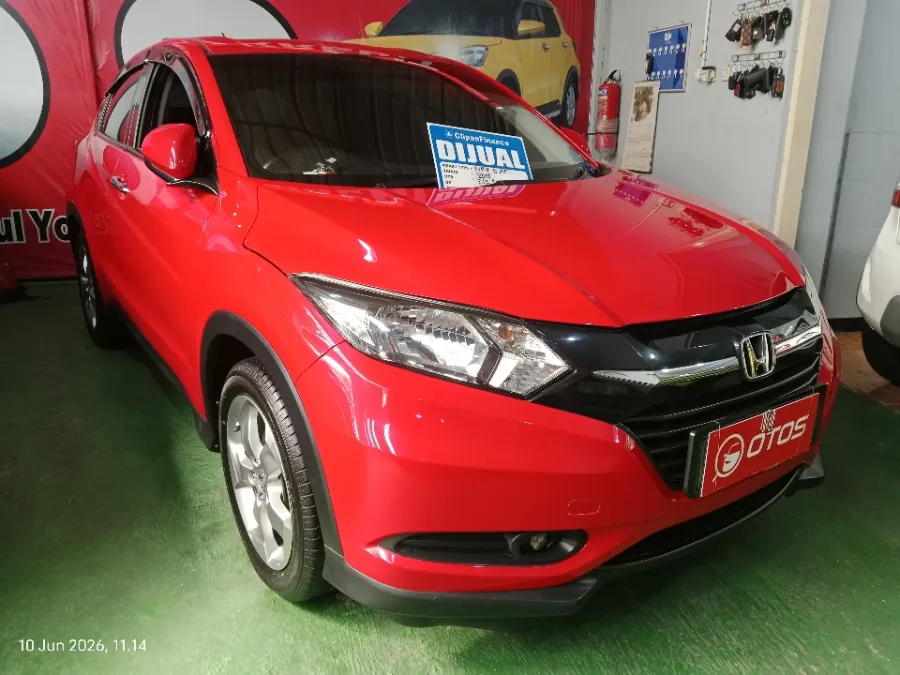 Foto Mobil Bekas Kanan Depan Honda HR-V 1.5 E tahun 2018