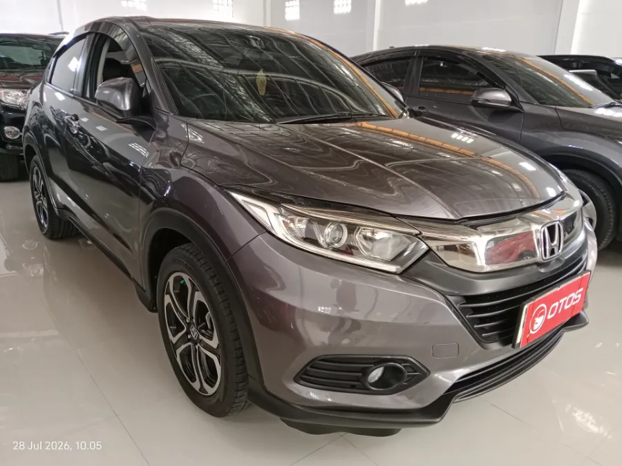 Foto Mobil Bekas Kanan Depan Honda HR-V 1.5 E tahun 2018