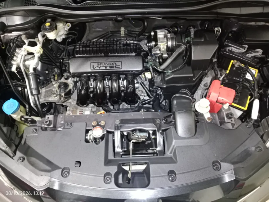 Foto Mobil Bekas Mesin Honda HR-V 1.5 E tahun 2018