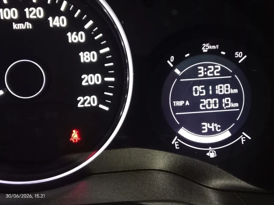 Foto Mobil Bekas Odometer Honda HR-V 1.5 E tahun 2018