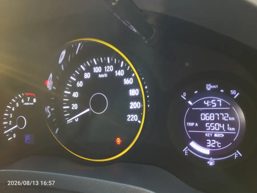 Foto Mobil Bekas Odometer Honda HR-V 1.5 E tahun 2018