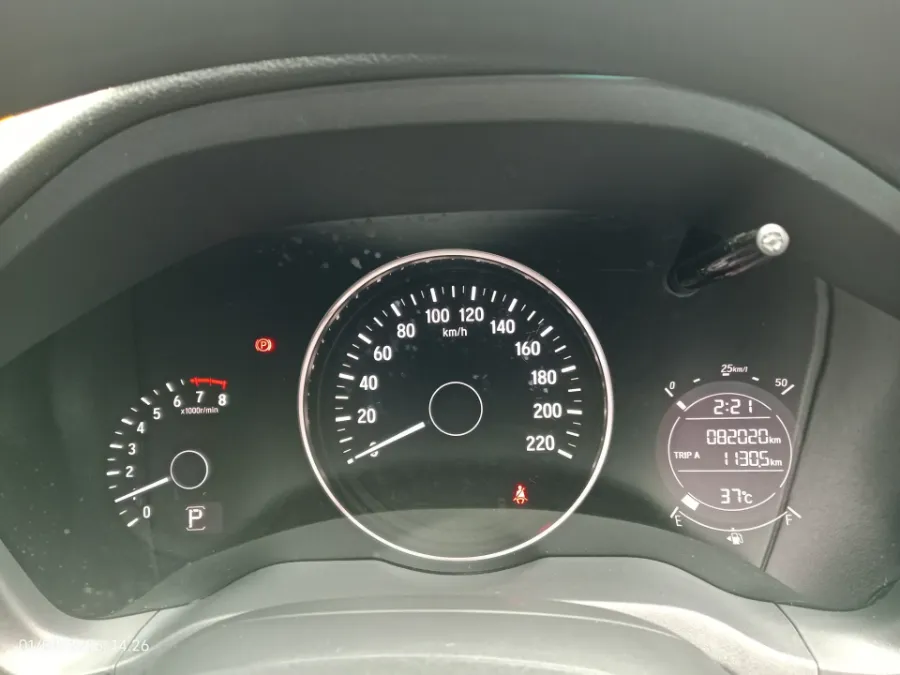 Foto Mobil Bekas Odometer Honda HR-V 1.5 E tahun 2018