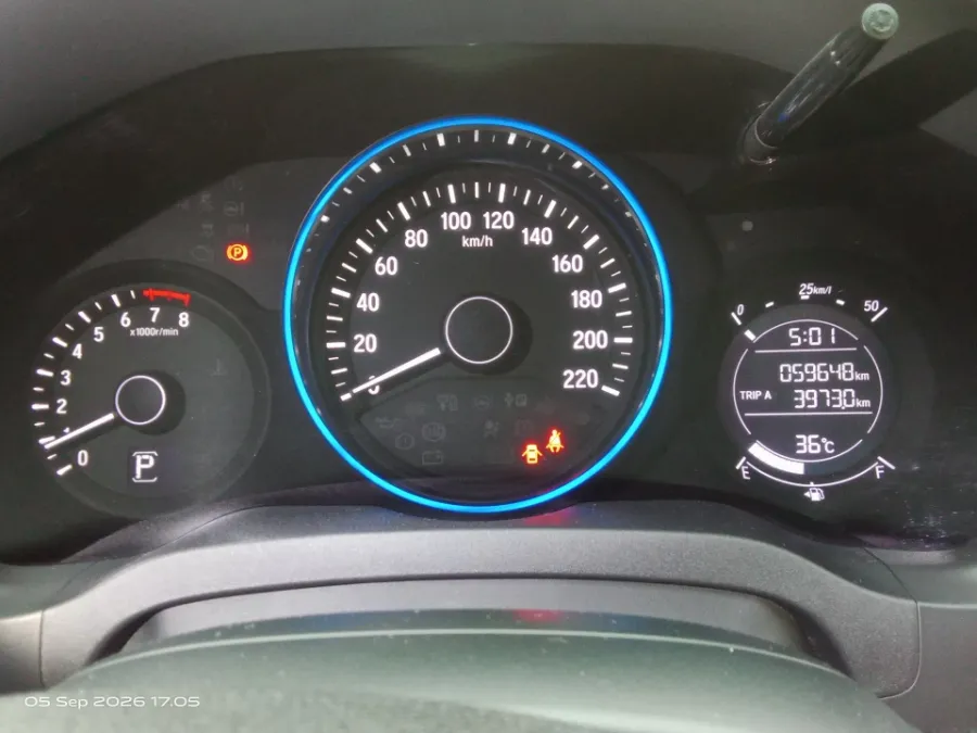 Foto Mobil Bekas Odometer Honda HR-V 1.5 E tahun 2018