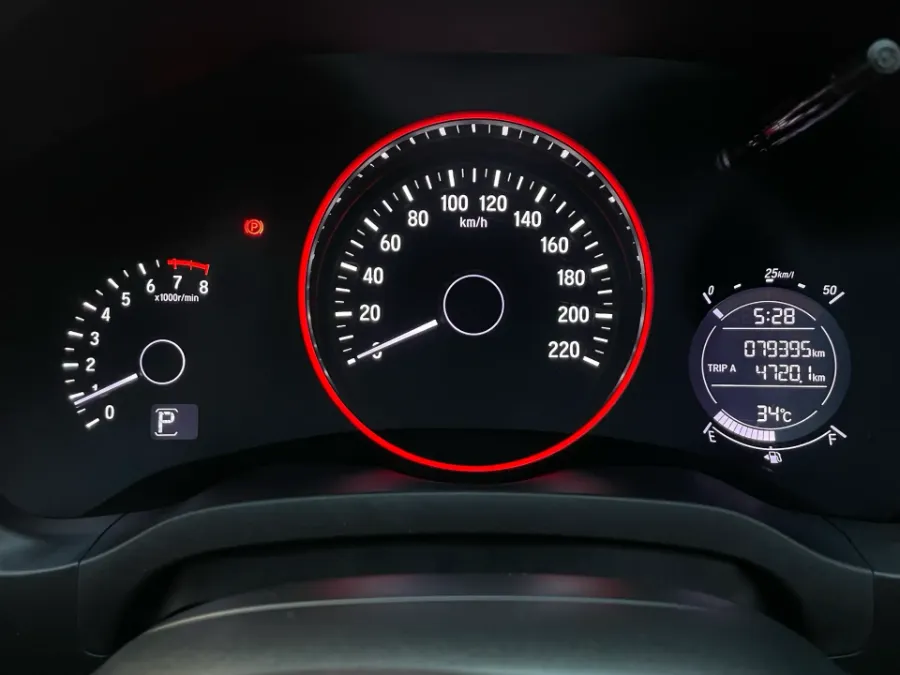 Foto Mobil Bekas Odometer Honda HR-V 1.5 E tahun 2018