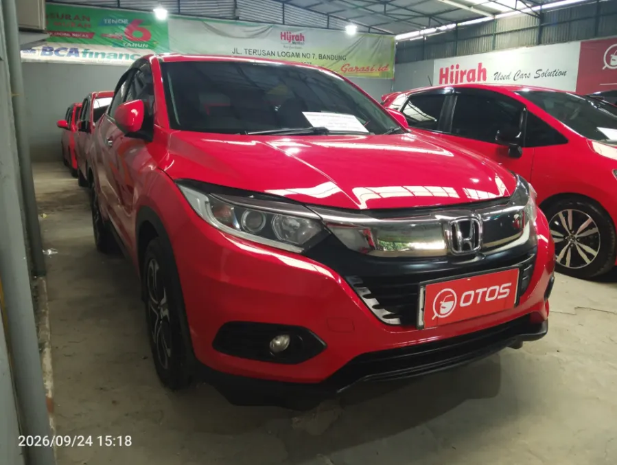 Foto Mobil Bekas Kanan Depan Honda HR-V 1.5 E tahun 2019
