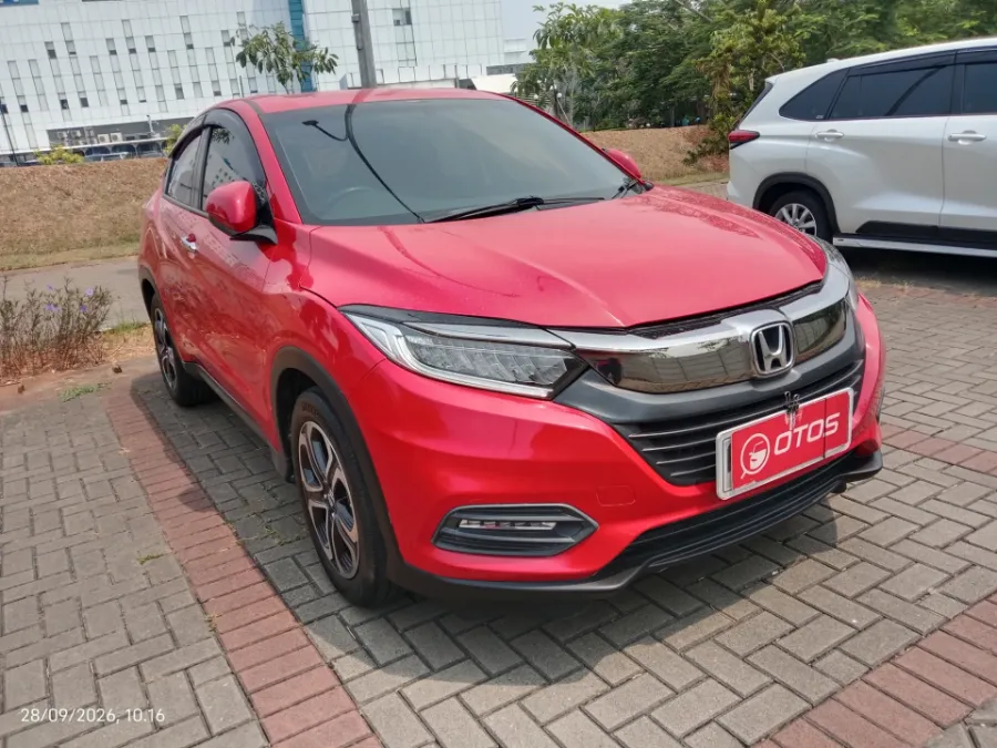 Foto Mobil Bekas Kanan Depan Honda HR-V 1.5 E tahun 2019